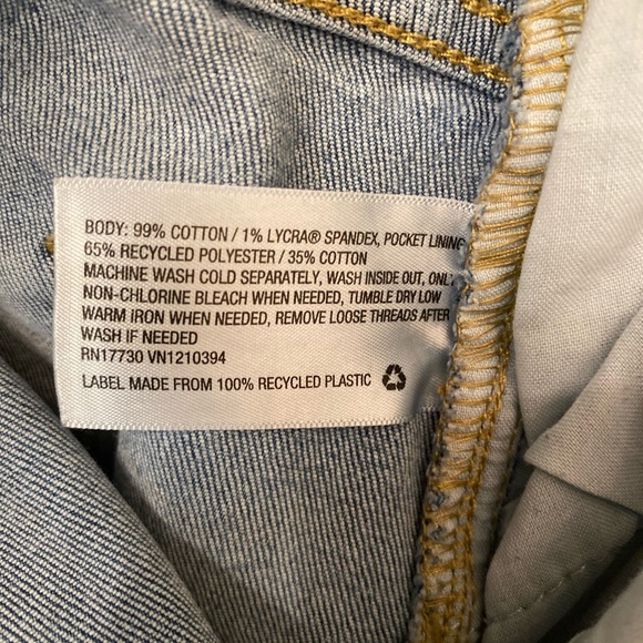 Universal Thread High Rise Kick Boot Crop Jeans - Picture 5 of 6